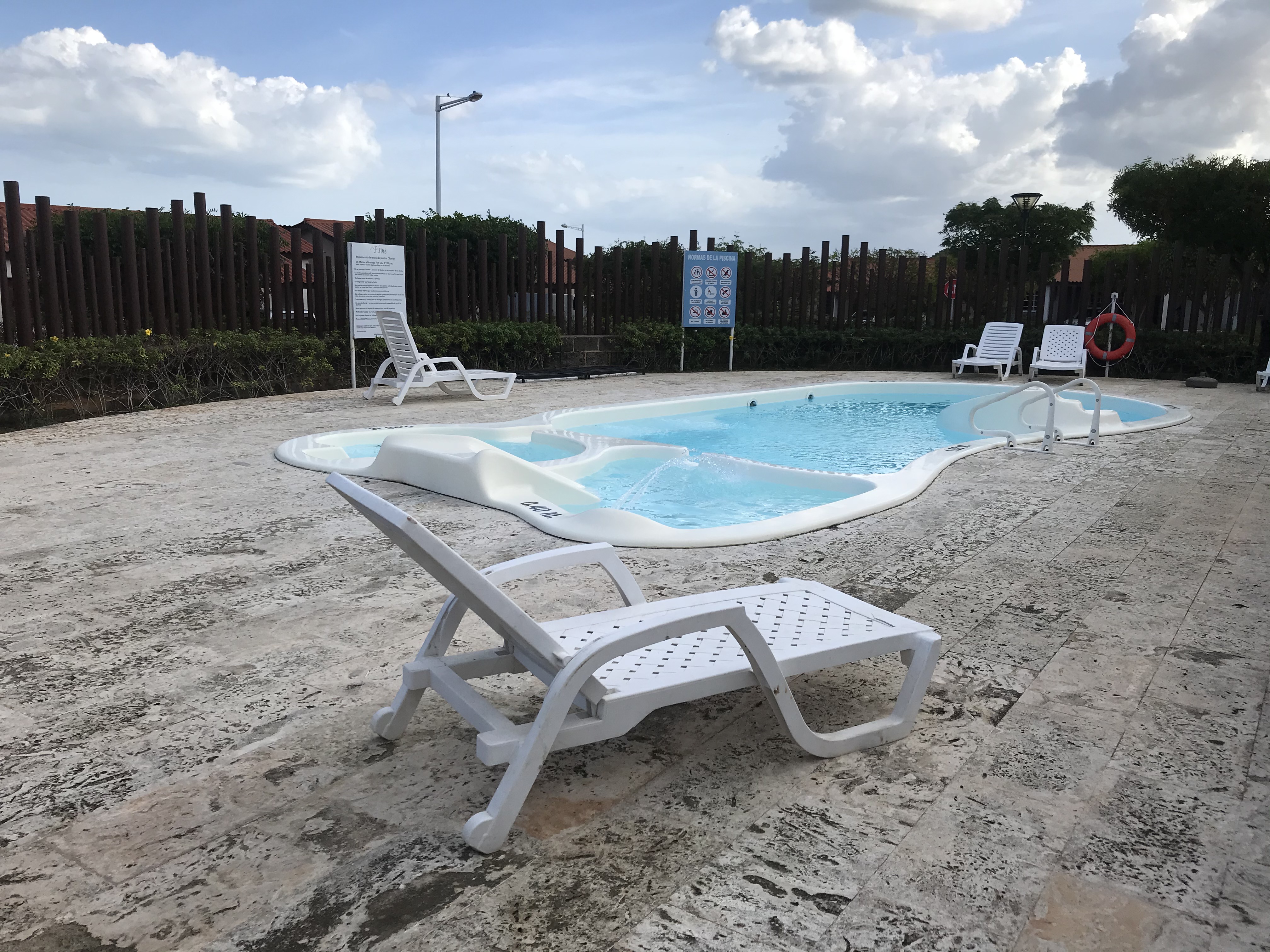 Piscina de Cluster Los Pinos